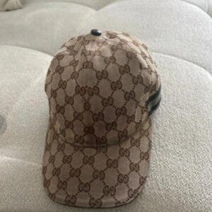 Gucci Cap - Excellent Condition, With Original Box